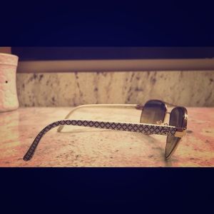 These are Gucci dzeb sunglasses men and women